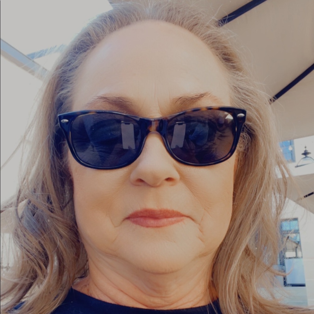 Meet your Posher, Becky